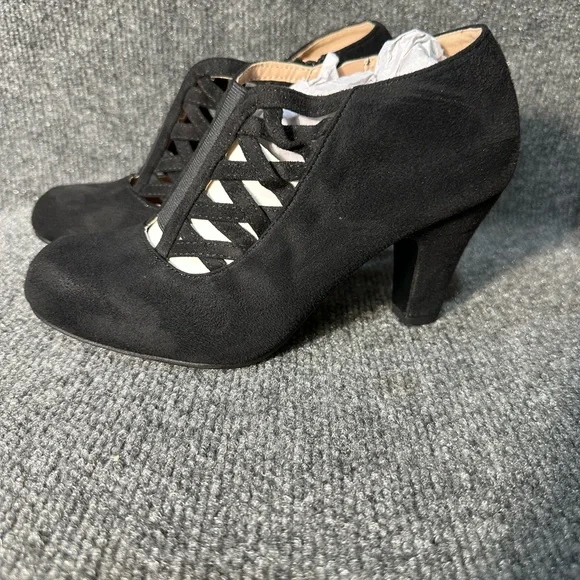 NWT women’s Journee collection Piper ankle pumps SZ 7 - Picture 2 of 5